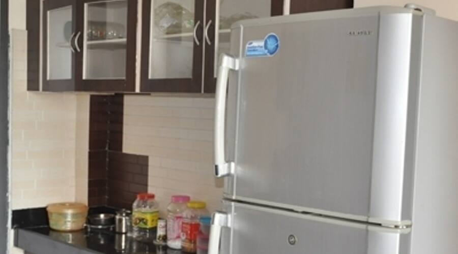 J J Service Apartment, Ahmedabad 3